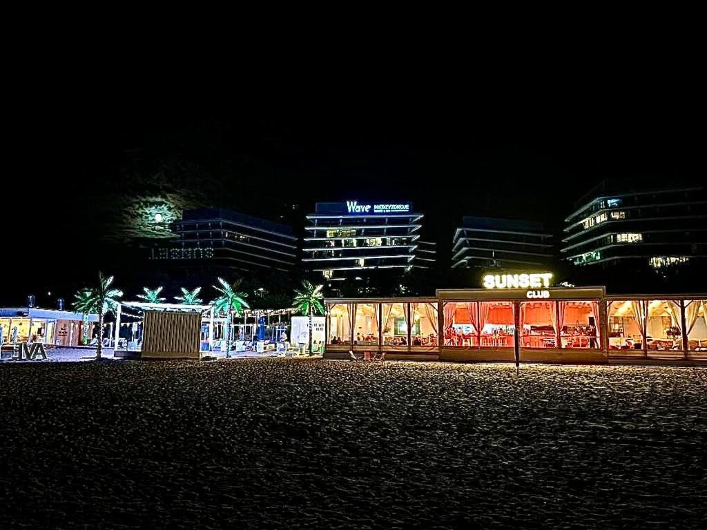 미엥지즈드로예 Blue Reef 6Th Floor Sea View 아파트 외부 사진