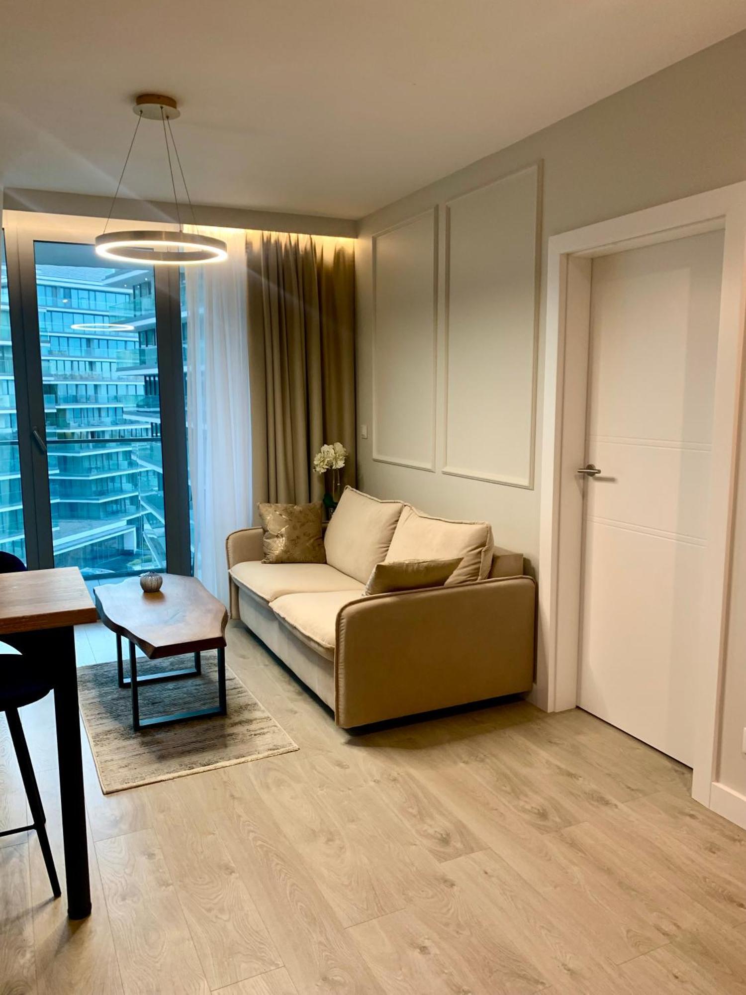 미엥지즈드로예 Blue Reef 6Th Floor Sea View 아파트 외부 사진