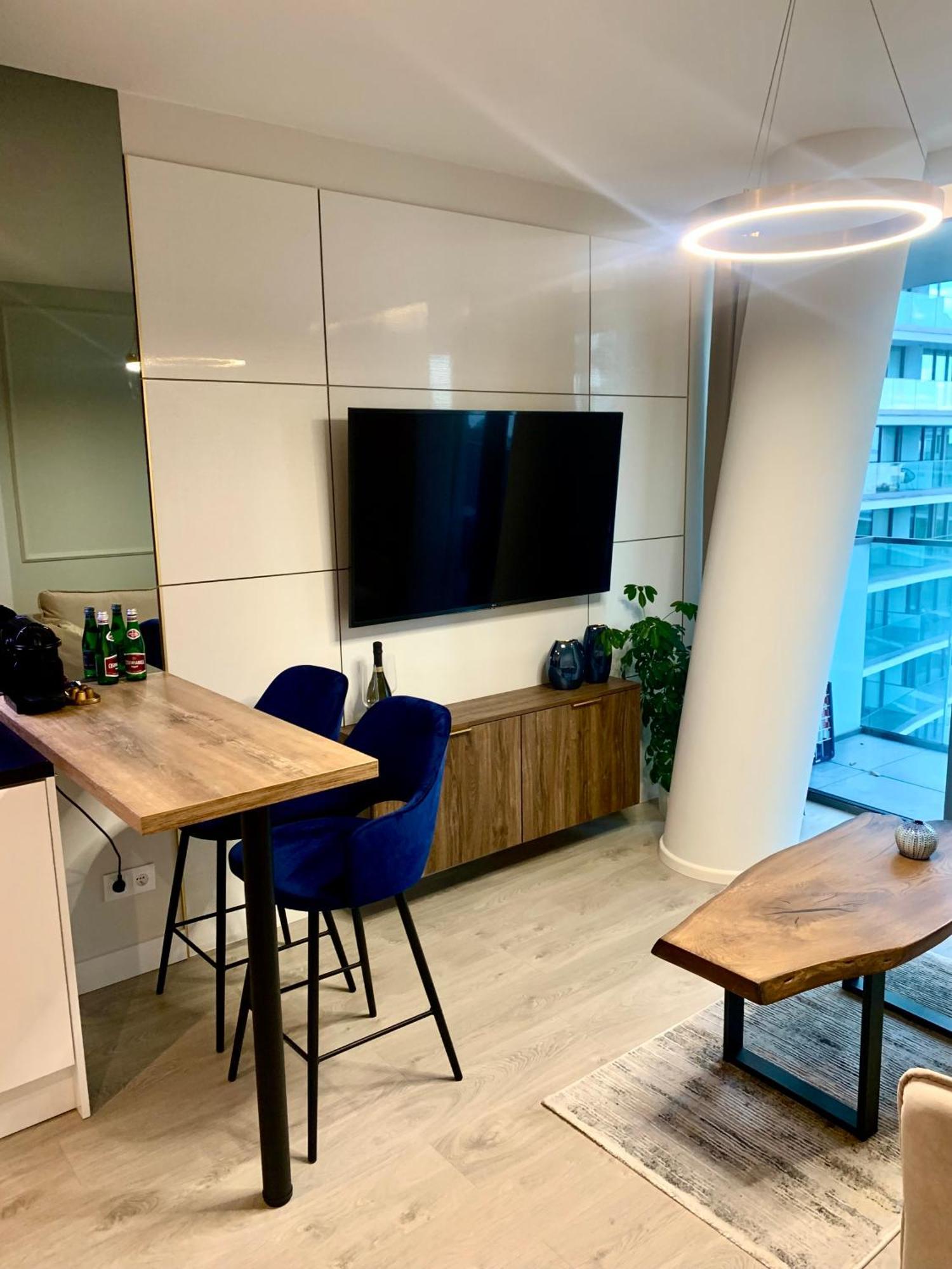 미엥지즈드로예 Blue Reef 6Th Floor Sea View 아파트 외부 사진